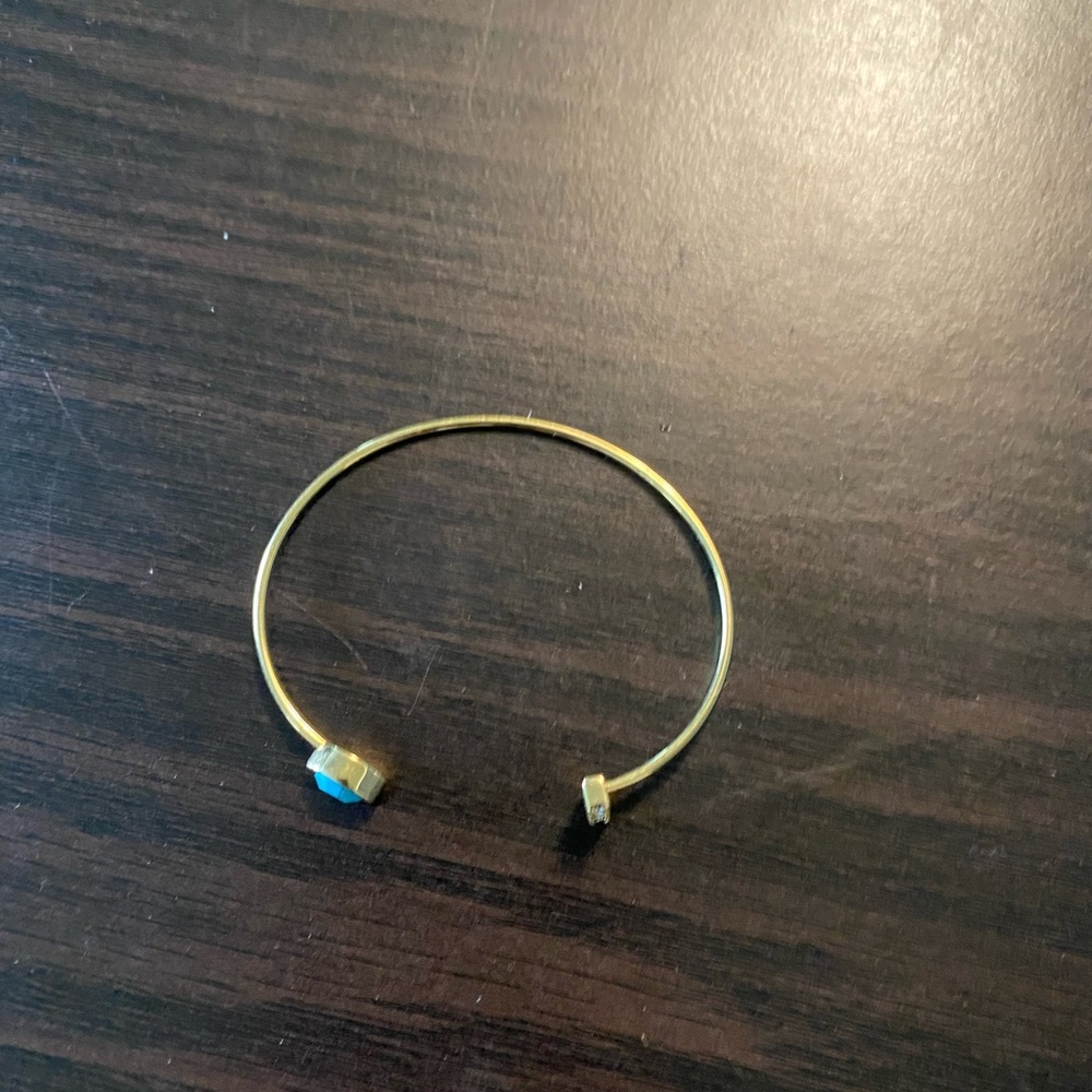 Gold tone bangle - Picture 2 of 2